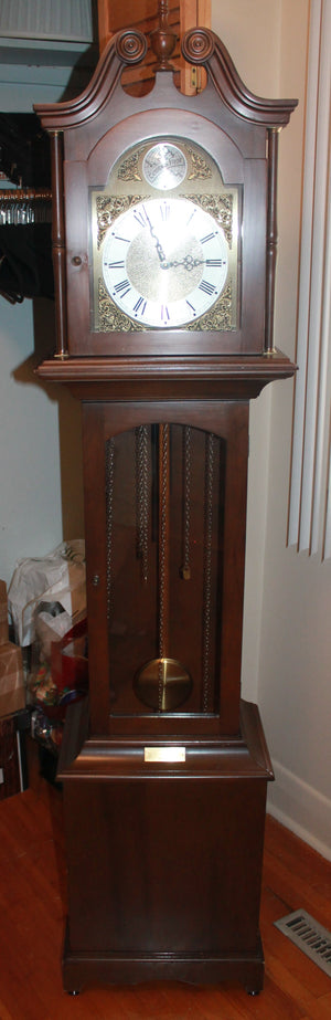 Hentschel's grandfather clock