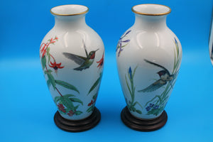 Franklin porcelain vases pair