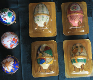 Porcelain hinged eggs lot
