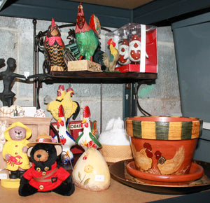 Basement bears & chickens lot