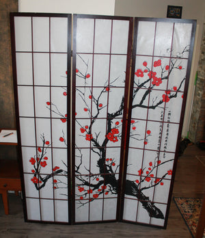 Fabric trifold room divider