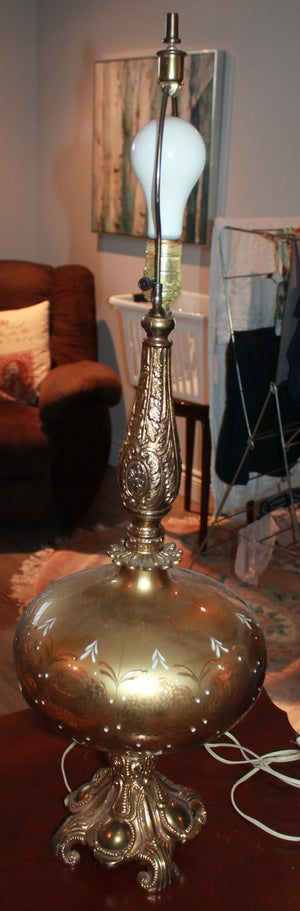 Vintage Hollywood Regency table lamp