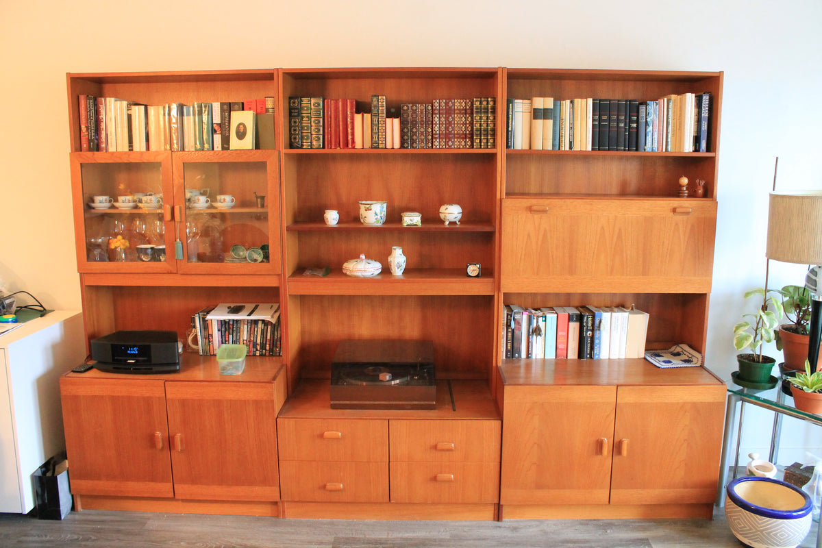 Hardwood and veneer wall unit - 3 pcs