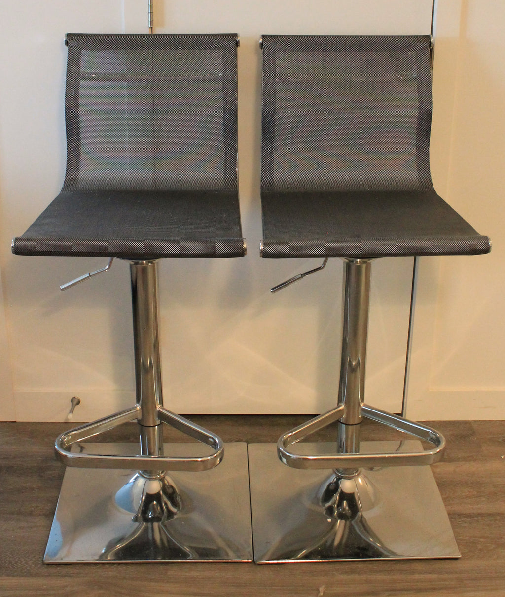 Lumisource Chrome Adjustable Barstools