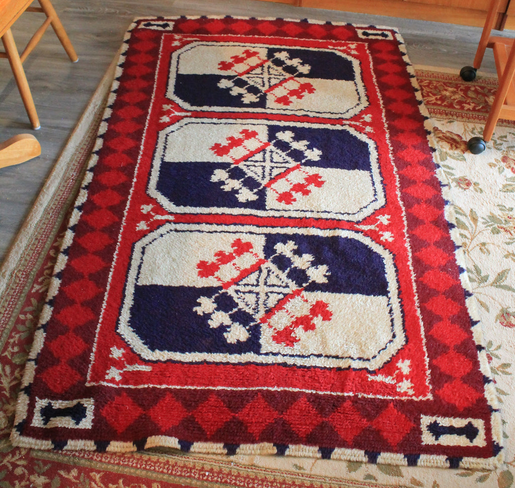 Vintage Hand-made Scandinavian Rug