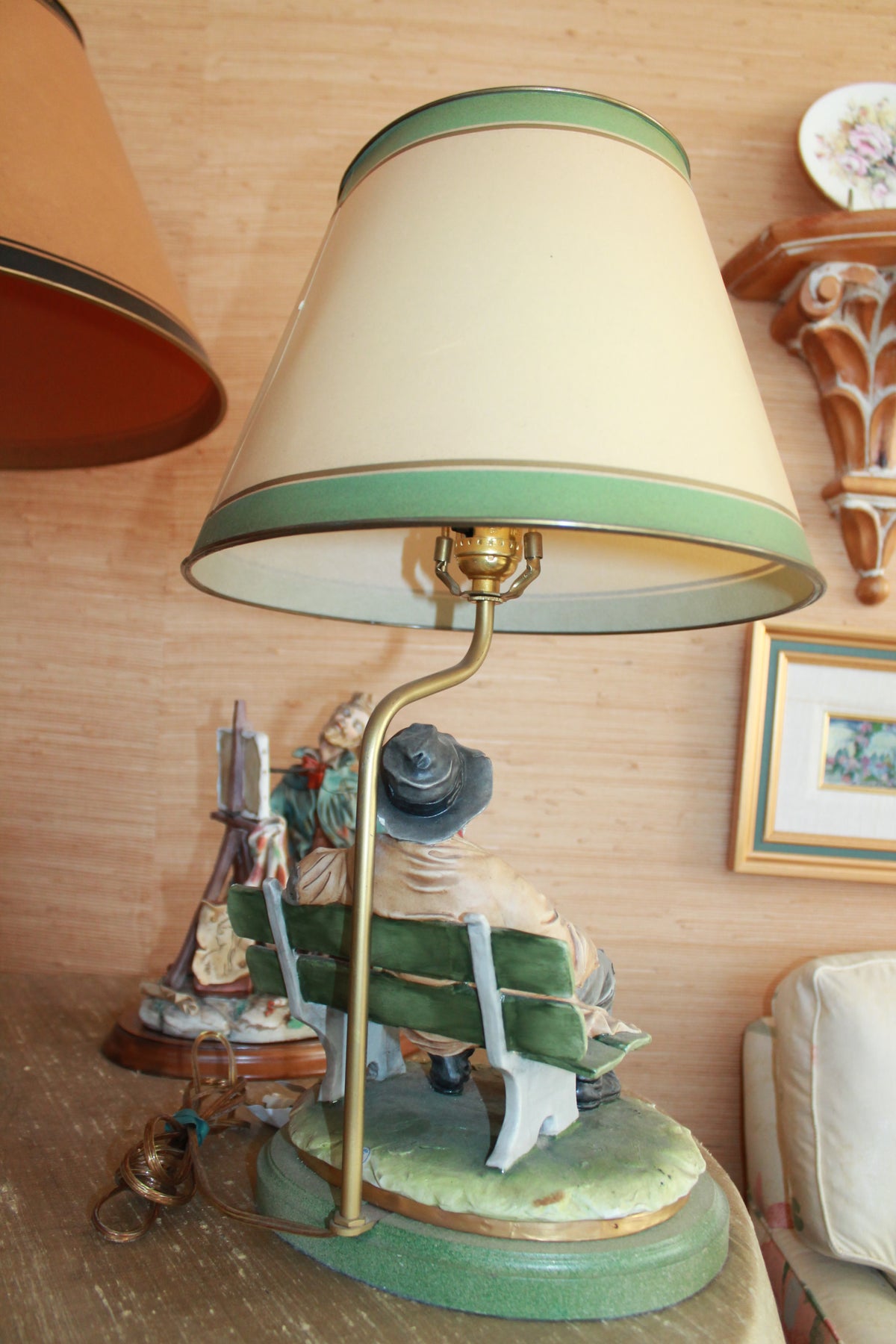 "Tramp on a Lamp"
