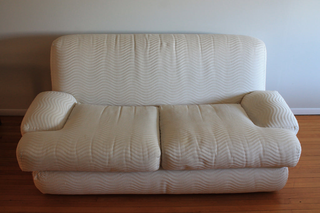 Plush Low Love Seat in Wave Pattern