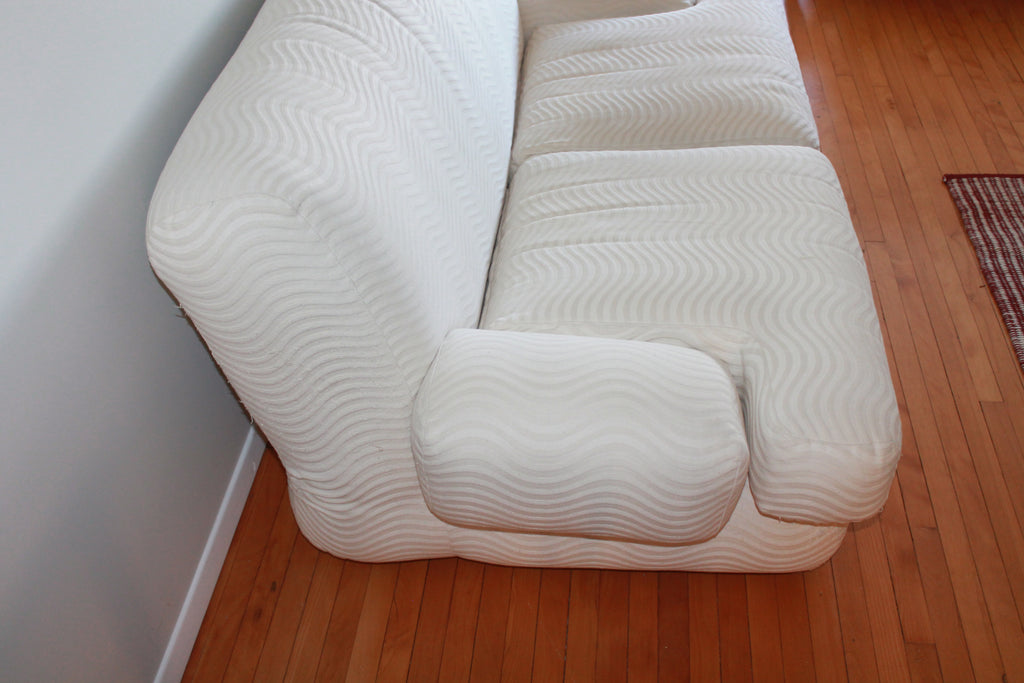 Plush Low Love Seat in Wave Pattern